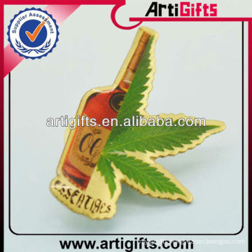 2014 Bottle shape metal custom enamel lapel pins